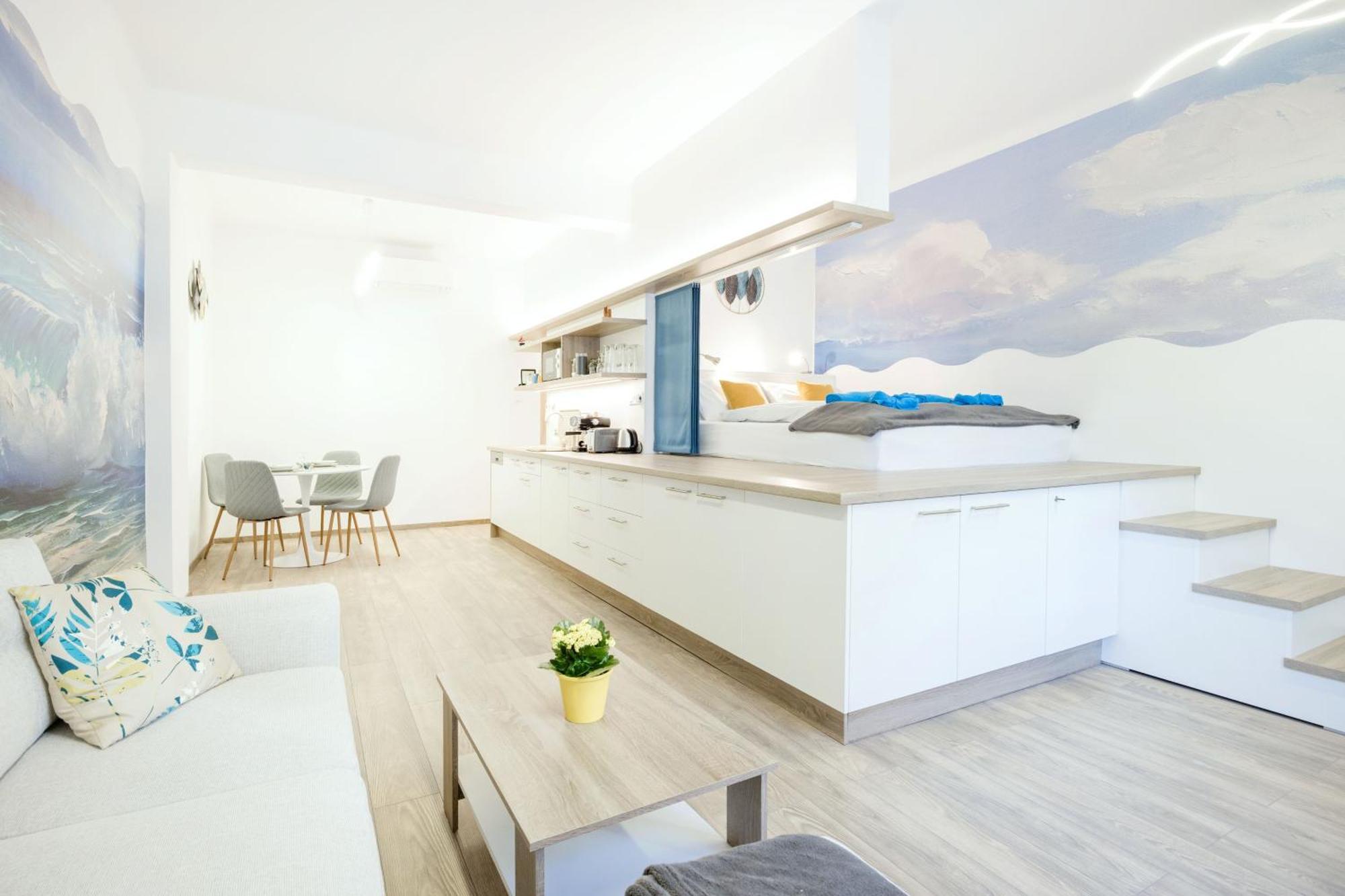 דירה Elemental Retreats - Wood & Water *